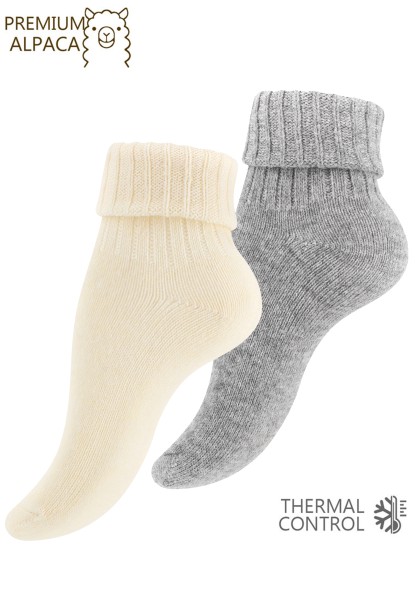 2 pairs of alpaca socks with envelope