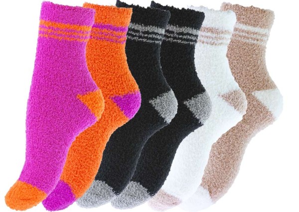 4 pairs of fluffy cuddly socks in different trendy colors